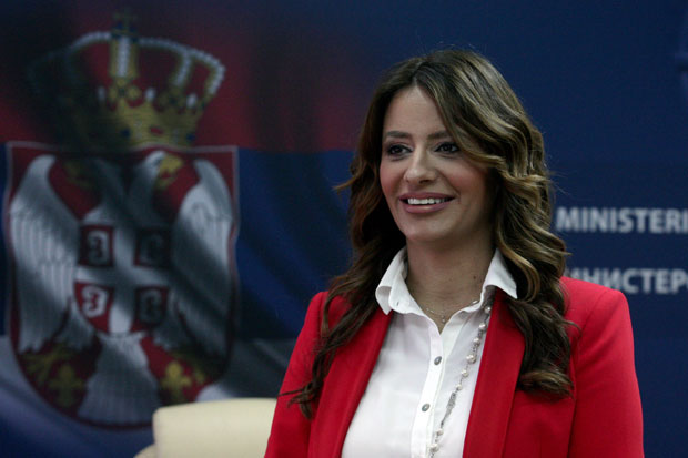 Шпијунка: Нела Кубуровић добила торту од пелена