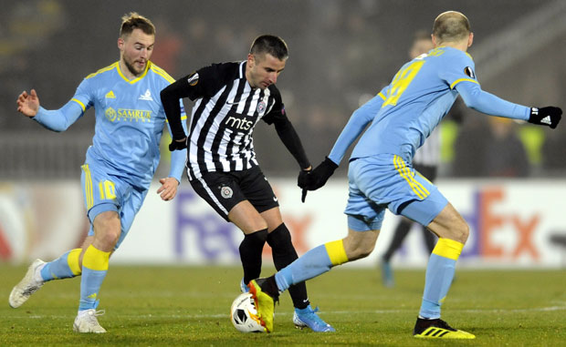 Одлазак из Хумске, Тошић у Кини три године