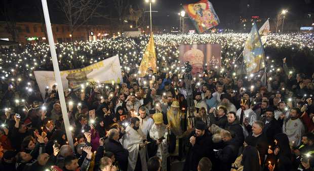 ЕУ нуди ПОСРЕДОВАЊЕ у решавању кризе у Црној Гори по моделу Северне Македоније