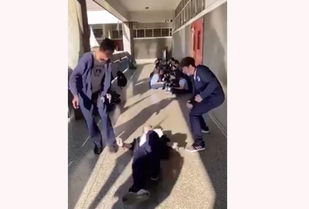 Скакутањем до повреде кичме: Снимак опасне игре са Јутјуба се преселио у учионице