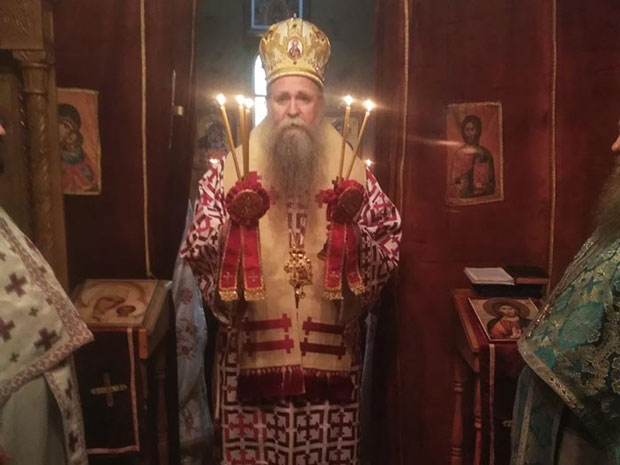 Владика Јоаникије има поруку за Мила: Политичари лажу када кажу да црква не поштује закон, онај ко хоће да нам отме дом, удара на нашу част