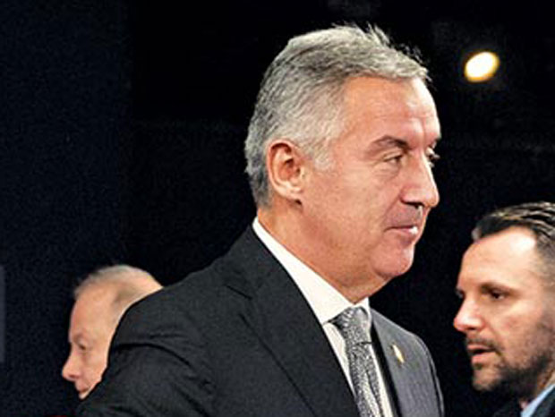 Ђукановићев рулет: Зашто је постмодерни диктатор Црне Горе повукао потез за који је претпостављао да је за њега врло ризичан?