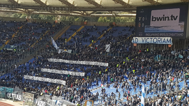 Емотивна порука навијача Лација Синиши Михајловићу (ВИДЕО)