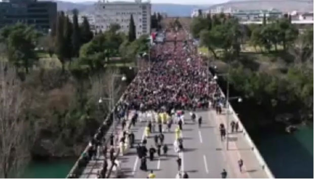 Да ли ово личи на 28 хиљада? Црногорска полиција покушава да умањи број верника на литијама (ВИДЕО)