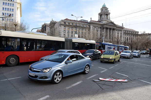Отежан саобраћај у центру Београда због затварања Савског трга: Гужва наредних месец дана? 