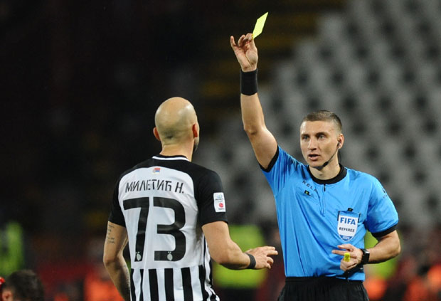 Партизан има замерке на суђење: Лукић није свирао пенал за играње руком у казненом простору Звезде (ВИДЕО)