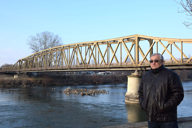 Отишао сам у пензију да бих писао приче: Судски вештак из Ћуприје је хроничар поморавских вароши