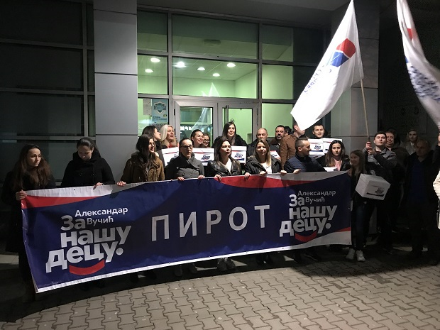 СНС у Пироту предала одборничку листу: Васић први на листи