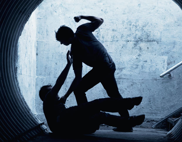 Одвезли га на насип, сатима малтретирали, претили му и иживљавали се: Детаљи хапшења тројице Шапчана, због туђег дуга силовали младића (20) ?