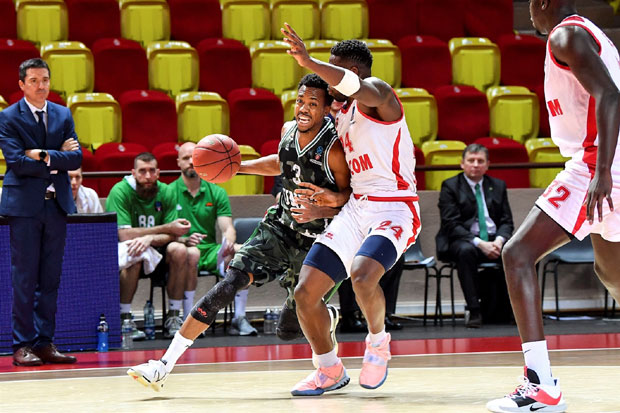 Наредни ривал Партизана, у последњој деценији, има битну улогу у европској кошарци: Уникс прети преко Мекалума и Смита