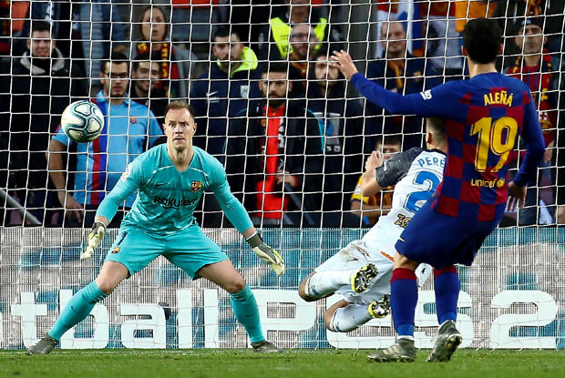 Подрхтава “Ноу Камп”: Раскол у свлачионици тера Тер Штегена из Барселоне