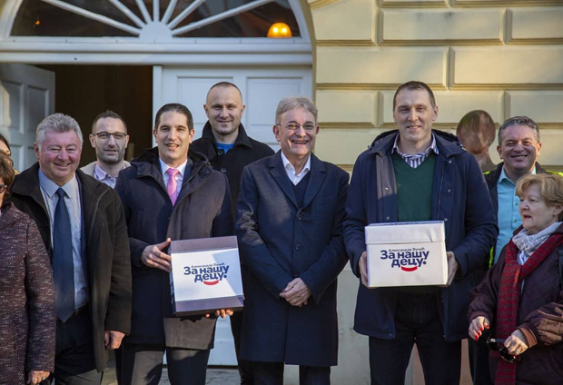 СНС у Кикинди прва предала листу за изборе: Носилац листе градоначелник Павле Марков