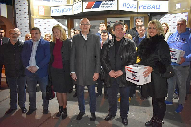 Прва изборна листа у Пожаревцу: ГО СНС прикупио потписе 2.248 грађана