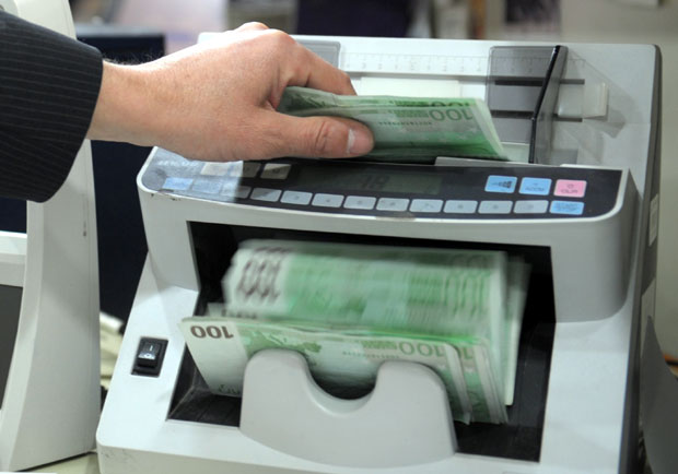 Јавни дуг Србије пао у јануару на 48,9 одсто БДП-а, односно на 24,2 милијарде евра