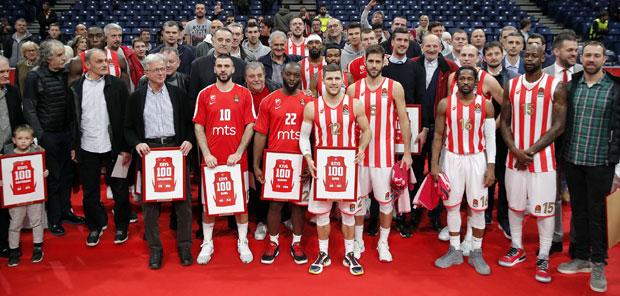 Ретро прослава Звездиног 75. рођендана: Бивши и садашњи кошаркаши црвено-белих прославили победу (ВИДЕО)