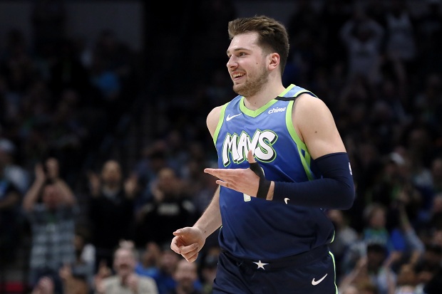 Дончић и Марјановић бољи од Гудурића и Мемфиса, Леброну дерби против Јаниса, Вучевић води Орландо у плеј-оф (ВИДЕО)