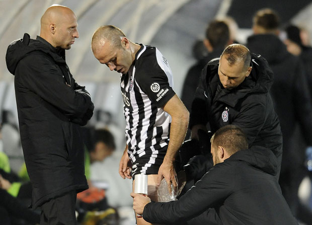 Проблеми за Партизан: Натхо на снимању после повреде задње ложе