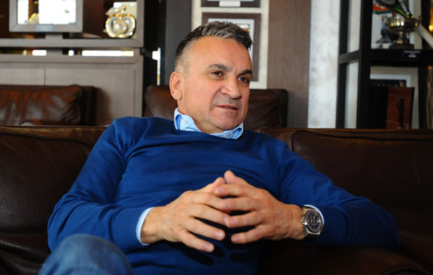 Срђан стао у одбрану сина: Новаче, твој српски народ је поносан на тебе!