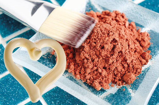 Уместо да трошите новац на скупе препарате: Освежите кожу природним маскама, које ћете сами направити