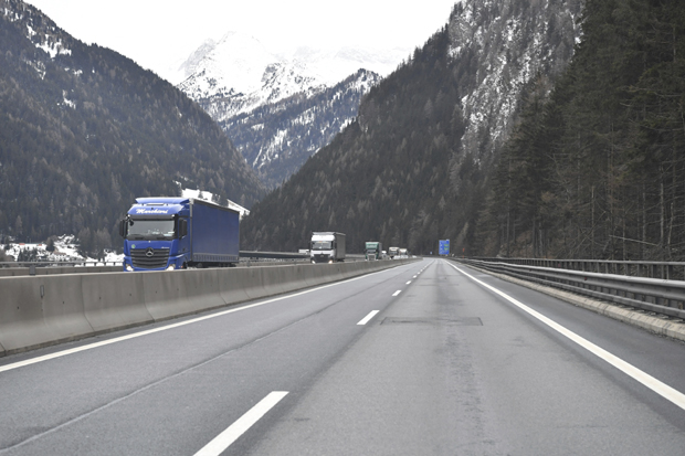 Епидемија короне на Апенинима: Друмски превоз робе у Италији још без рестрикција