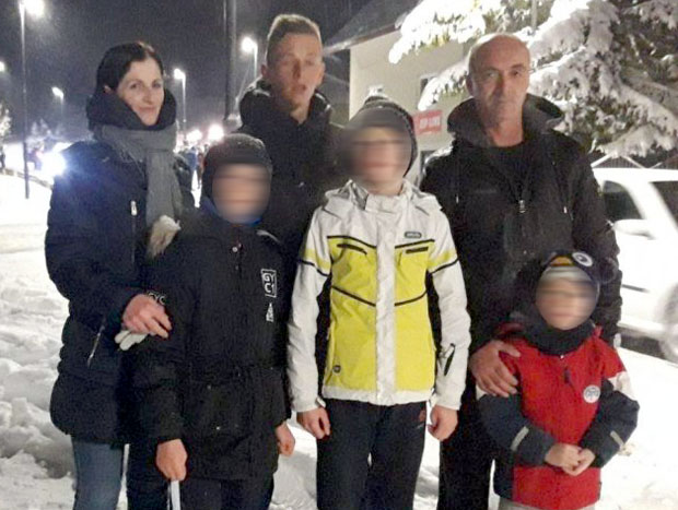 Жабљачанин добио ОТКАЗ због учешћа на ЛИТИЈАМА, па поносно поручује: Мојим слободним временом нико неће управљати