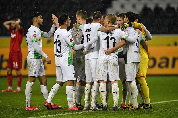 Бундеслига: Менхенгладбах славио пред празним трибинама и вратио се у трку за пласман у ЛШ