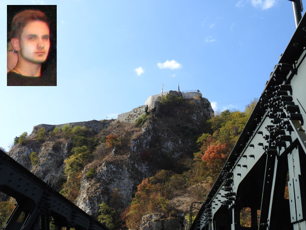 Пад са зидина тврђаве изнад Ужица - несрећан случај, данас сахрана младића у Чајетини