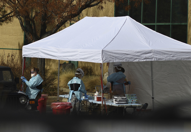 Епидемија у Кини наставља да јењава, послата медицинска помоћ Италији; Белгија, Француска и Португалија затварају школе, супруга канадског премијера позитивна на вирус корона