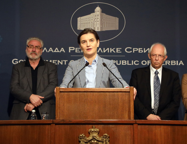 Премијерка саопштила најновије мере поводом вируса корона: Без публике на утакмицама Суперлиге, школе нећемо затварати, то је став стручњака