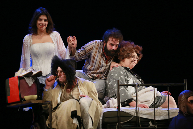 Озрен Грабарић: Живимо капиталистички сан, гурамо колица пуна ствари које нам не требају