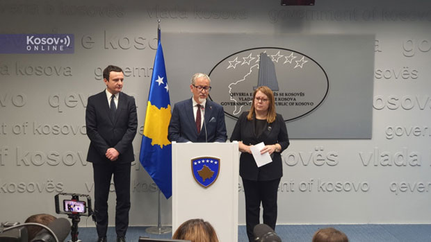 Прва два случаја вируса корона на КиМ