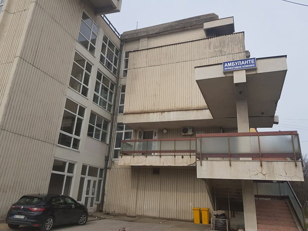 У нишкој Клиници за инфективне болести петоро пацијената заражено вирусом COVID-19; На КиМ потврђен још један случај короне