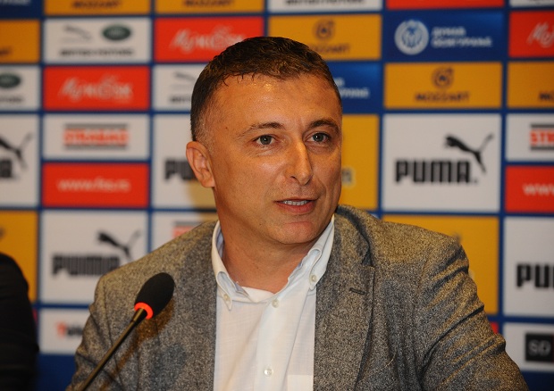 Матијашевић био део делегације која је са Кокезом била у Амстердаму: Придржавам се свих препорука