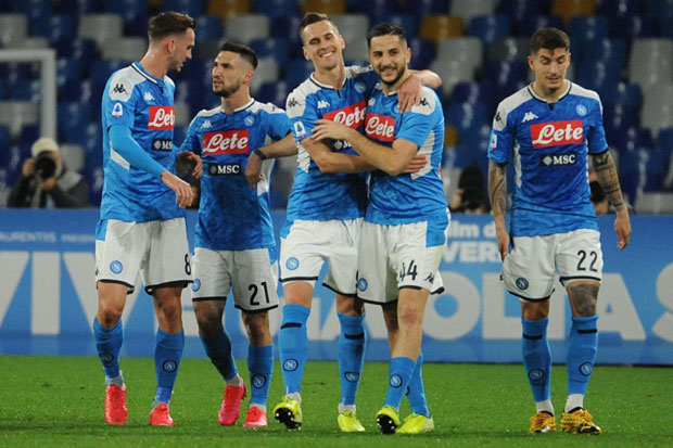 “Читајте књиге, слушајте музику и играјте се са децом”: Фудбалери Наполија добили упуства клуба за изолацију