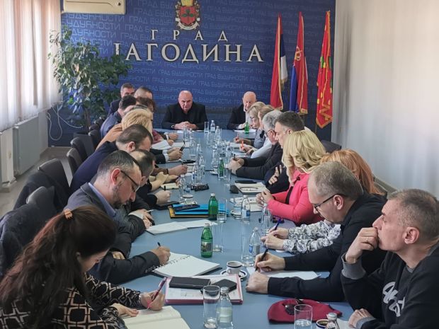 Град Јагодина ангажовао волонтере за помоћ старијим и болесним грађанима