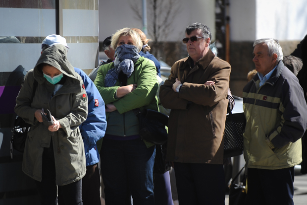 Вучевић: немојте  да излазите због рачуна