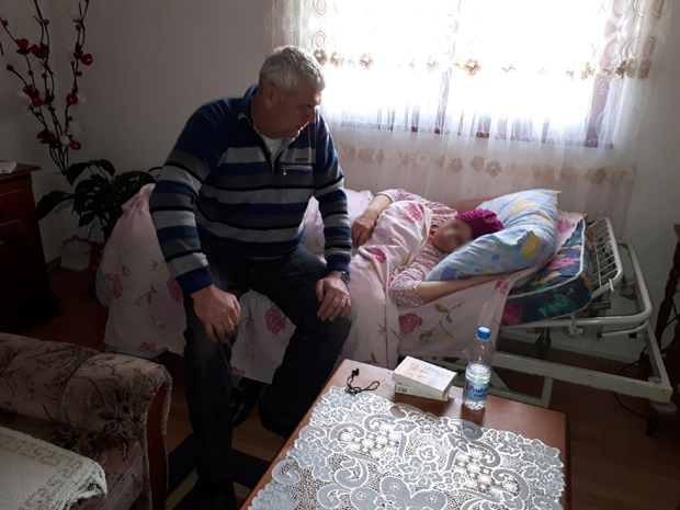 Инспекција наредила да је врате на посао, они ћуте 160 дана: Бахати послодавац отпустио жену која се лечила од тумора, оглушава се о закон и апеле