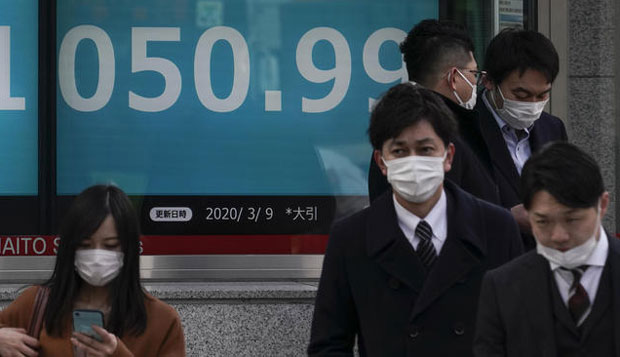 Преминуо Јапанац који је намерно ширио вирус корона 