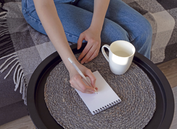 Током ванредног стања испланирајте сваки дан, осмислите нове ствари и садржаје: Савети психолога како да лакше пребродите боравак у четири зида