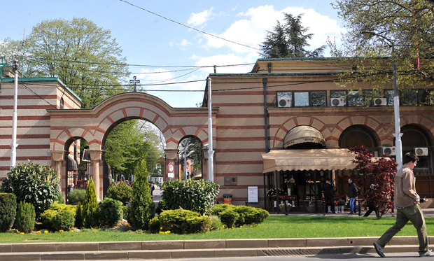 Због ванредног стања и вируса корона: Чека се одлука о сахранама