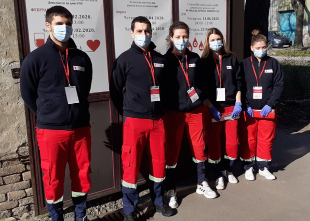 Због вируса корона, живот је кренуо по новим правилима