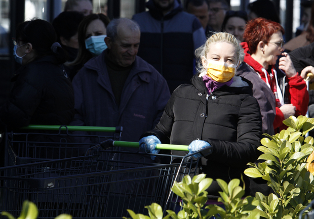 Због заразе вирусом корона: Српска на корак до ванредног стања!