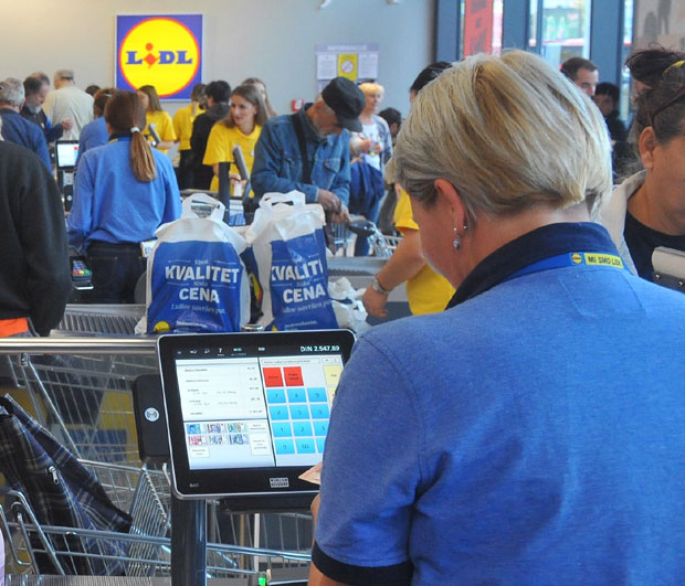 “Лидл” уплатио 100 евра запосленима који се излажу ризику заразе 