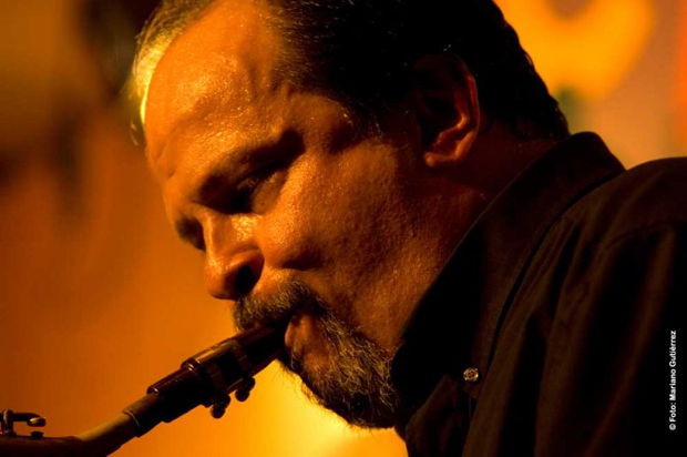 Вирус однео прву жртву из џез света: Преминуо Марсело Пералта