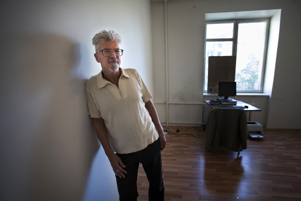 Волео је Србе и писао истину, али лоше су му узвратили: Одлазак писца Едуарда Лимонова (1943-2020)