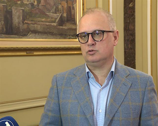 Весић: Не наседајте на преваре, држави треба веровати у овој ситуацији