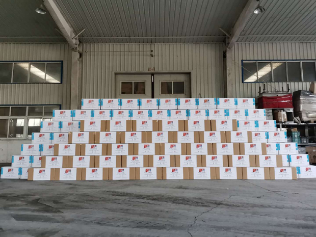 Стиже донација из Кине: Новаков стриц Горан и кинески партнери послали помоћ