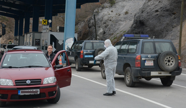 Паника на административним прелазима са КиМ: И Србе хоће да шаљу у Приштину у карантин