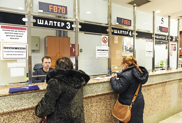 Старији суграђани имају великих проблема: Тешко до девизних пензија