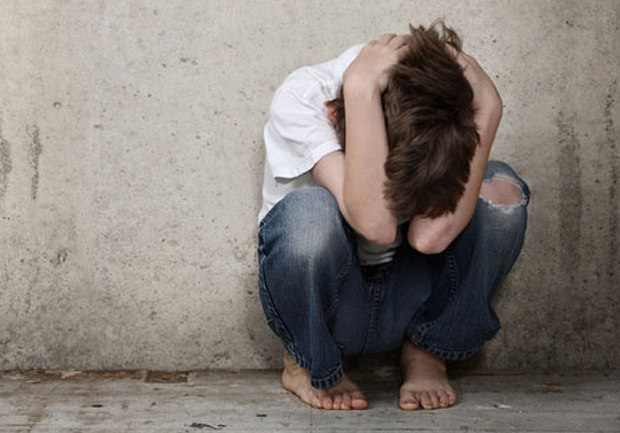 Малолетник (15) слаткишима намамио дечака (6) у шумарак, тукао га и иживљавао се, па га силовао: Детаљи монструозног злочина у Нишу